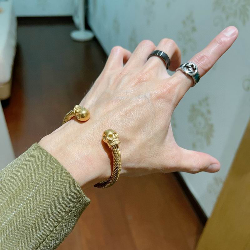 Gucci Bracelet 04yxs303 (3)