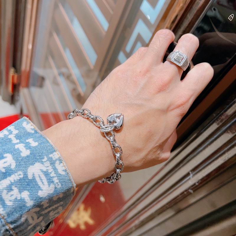 Gucci Bracelet 04yxs307 (5)