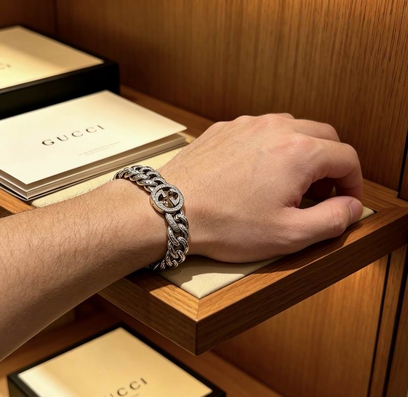 Gucci Bracelet 04yxs360 (3)