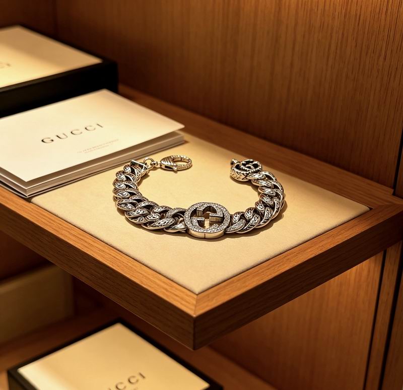 Gucci Bracelet 04yxs360 (9)