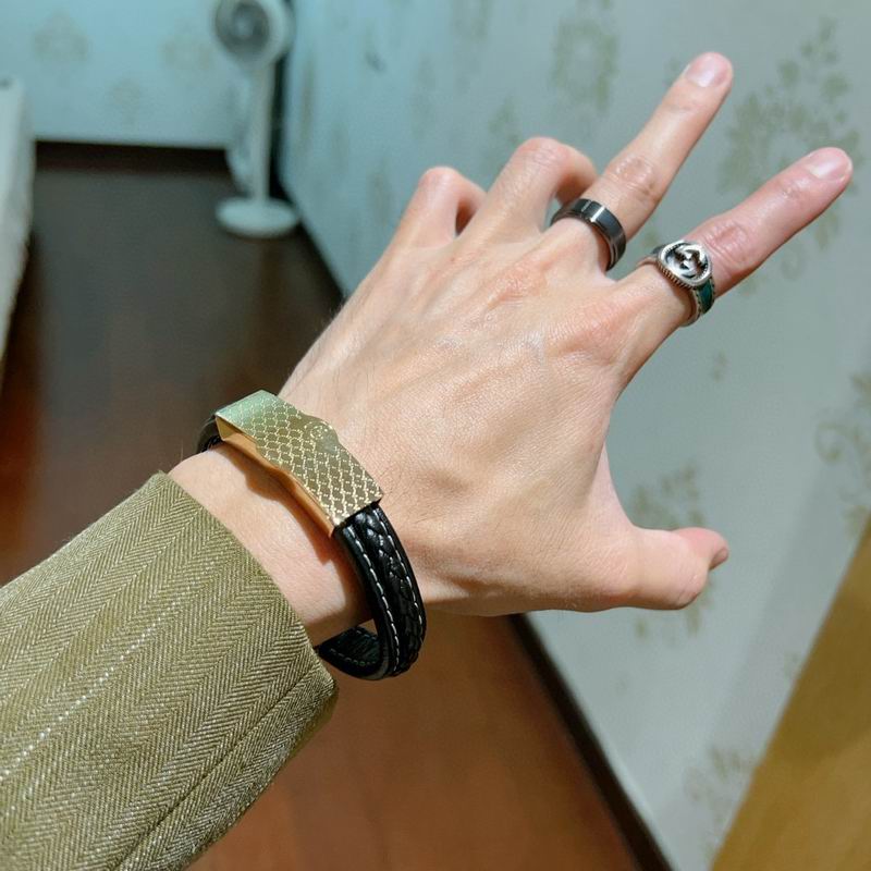 Gucci Bracelet 04yxs398 (9)