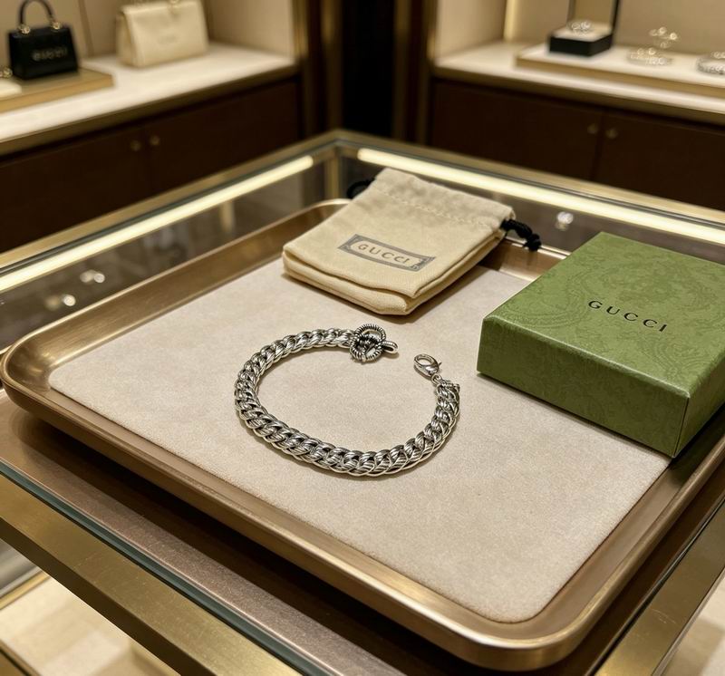 Gucci Bracelet 05yxs01 (5)