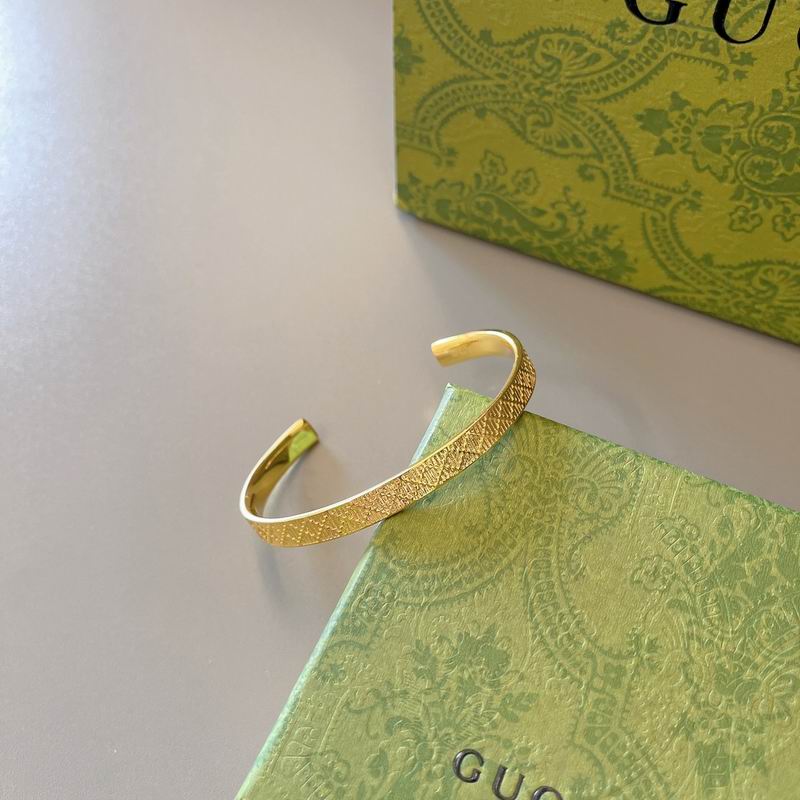 Gucci Bracelet 05yxs07 (10)