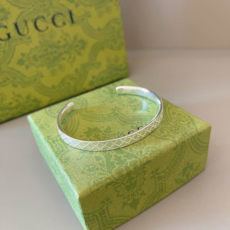 Gucci Bracelet 05yxs07 (2)