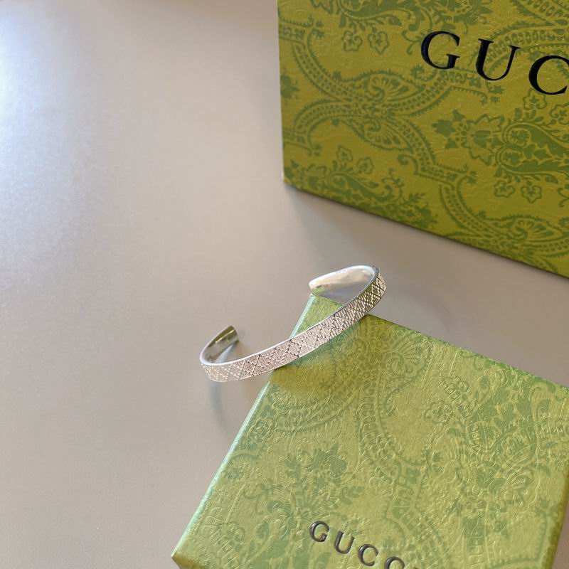 Gucci Bracelet 05yxs07 (7)