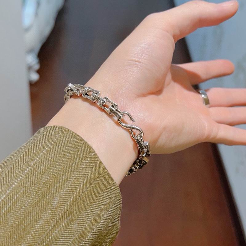 Gucci Bracelet 05yxs101 (4)