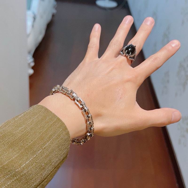 Gucci Bracelet 05yxs101 (7)