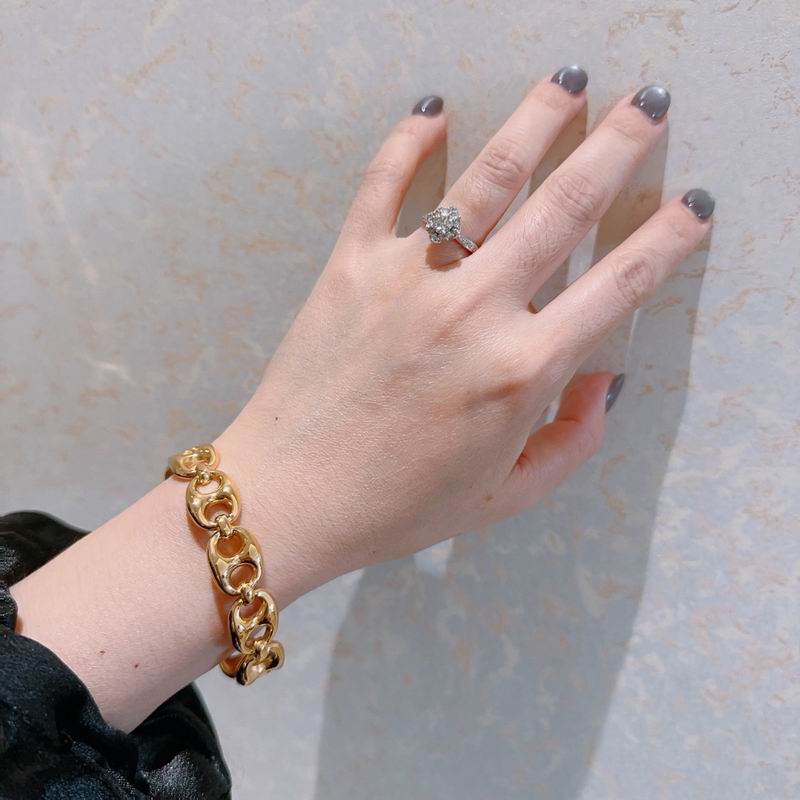 Gucci Bracelet 05yxs110 (10)
