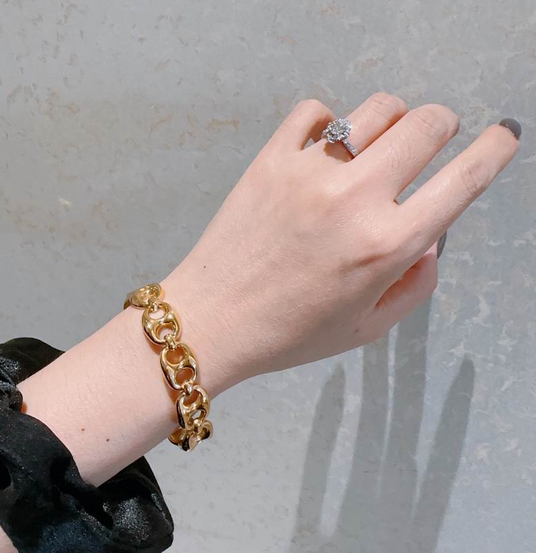 Gucci Bracelet 05yxs110 (4)