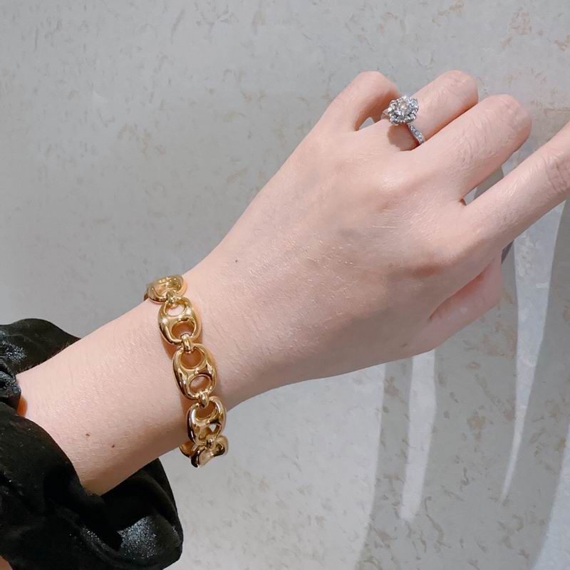 Gucci Bracelet 05yxs110 (7)