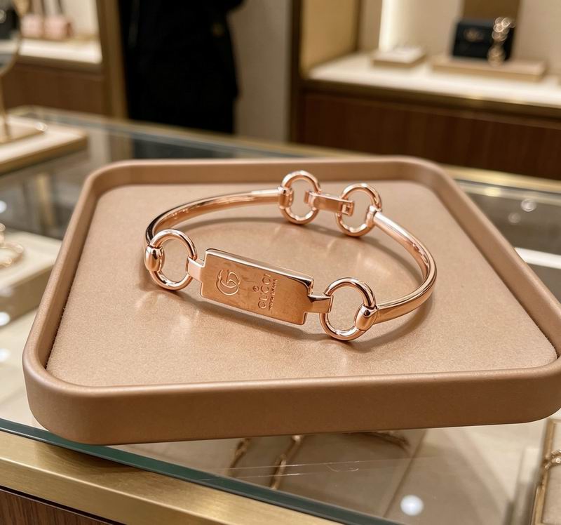 Gucci Bracelet 05yxs128 (5)