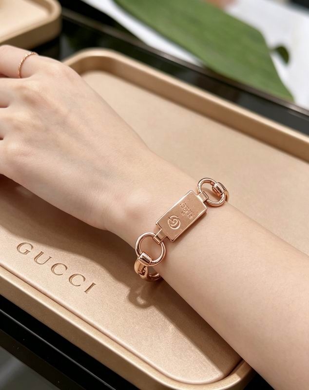 Gucci Bracelet 05yxs128 (7)
