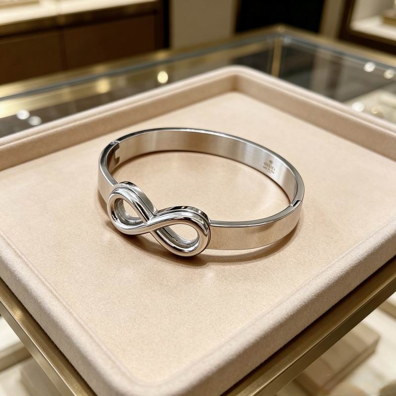 Gucci Bracelet 05yxs132 (6)
