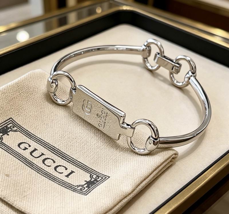 Gucci Bracelet 05yxs135 (5)