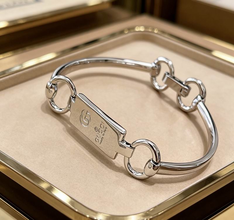 Gucci Bracelet 05yxs135 (6)