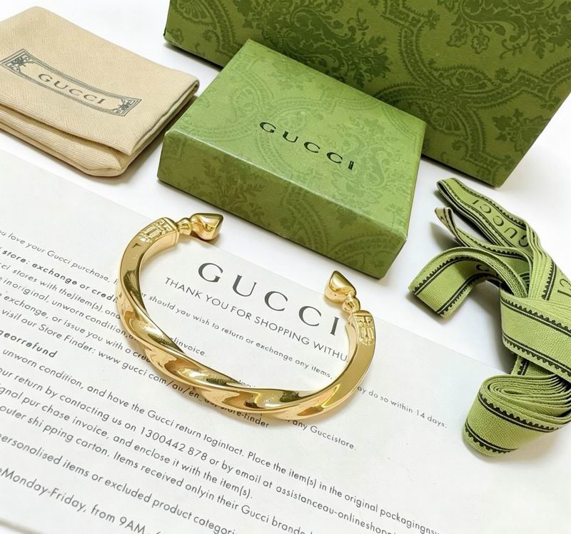 Gucci Bracelet 05yxs14 (2)