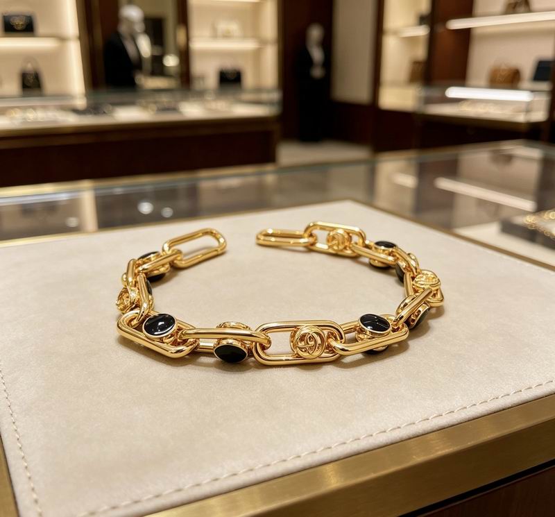 Gucci Bracelet 05yxs36 (3)