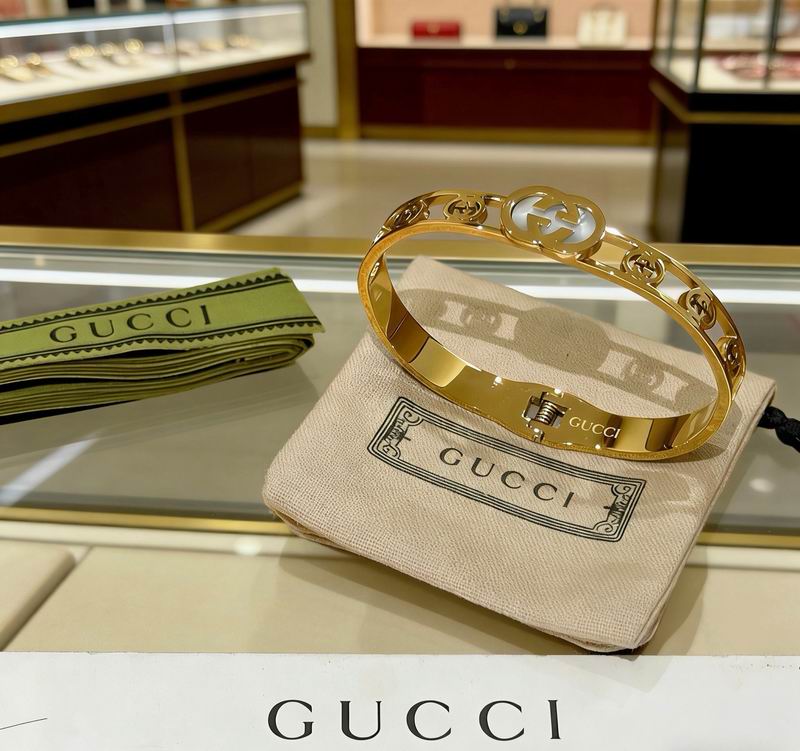 Gucci Bracelet 05yxs45 (5)