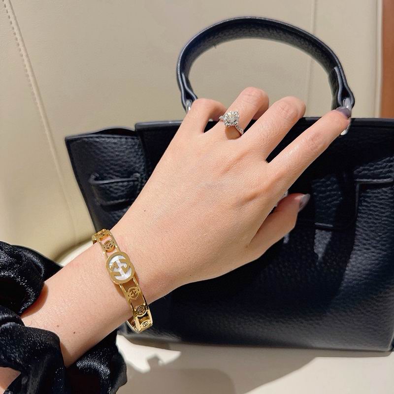 Gucci Bracelet 05yxs45 (6)