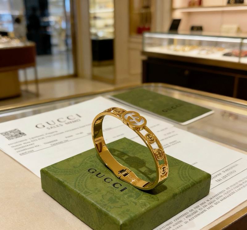 Gucci Bracelet 05yxs45 (7)