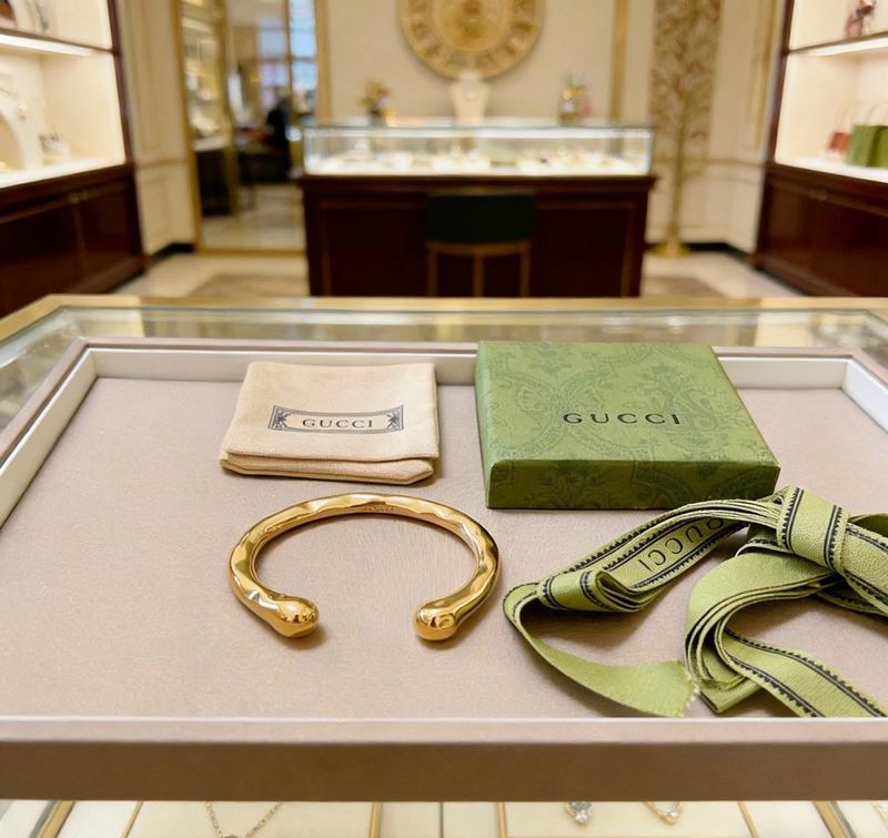 Gucci Bracelet 05yxs69 (6)