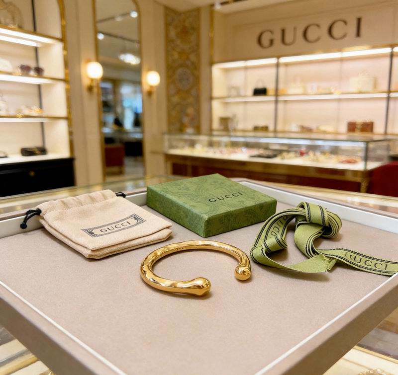 Gucci Bracelet 05yxs69 (8)