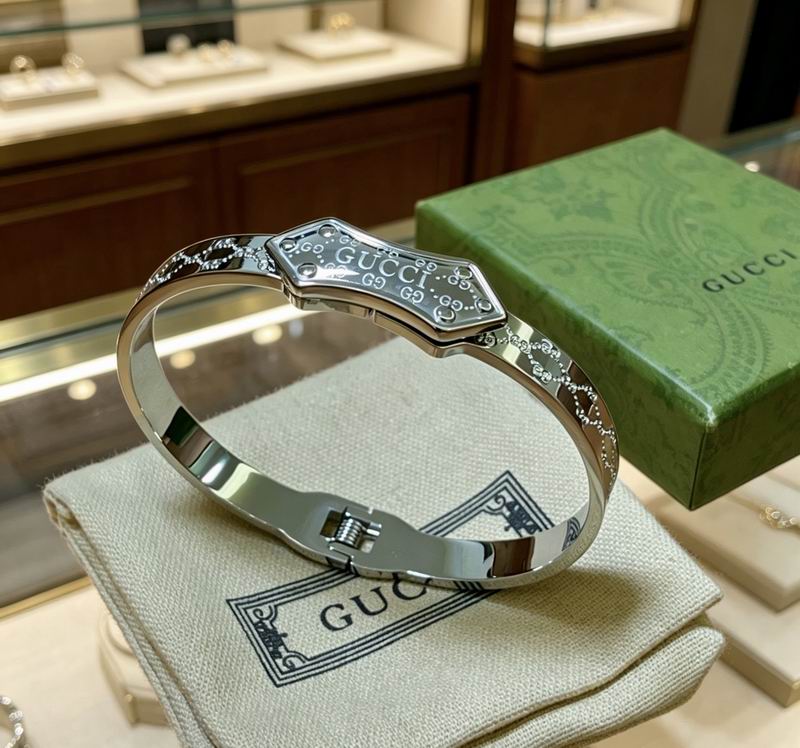 Gucci Bracelet 05yxs83 (7)