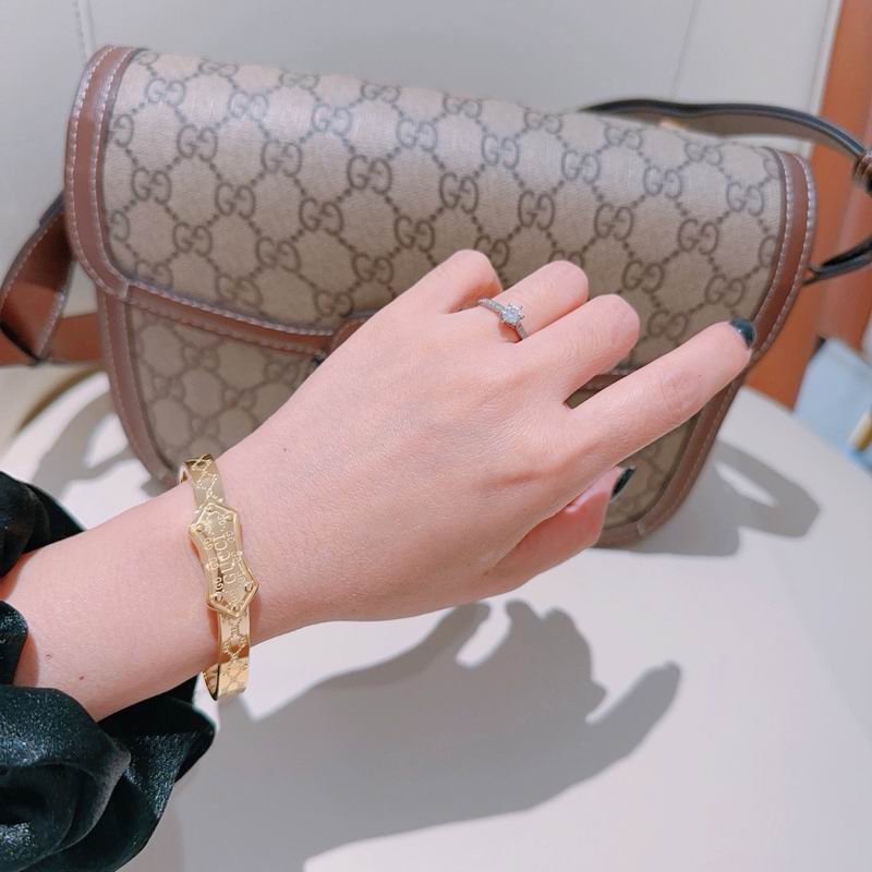 Gucci Bracelet 05yxs84 (3)