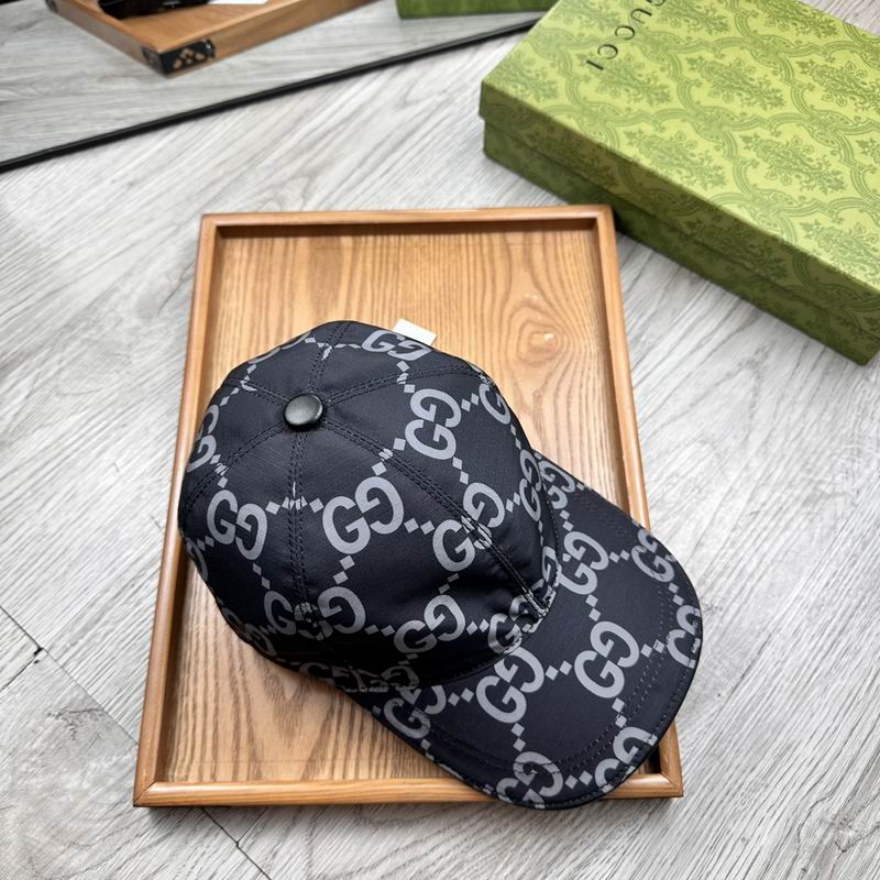 Gucci Cap (1613)