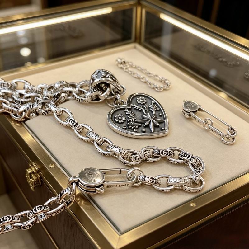 Gucci Necklace 05yxs52 (2)