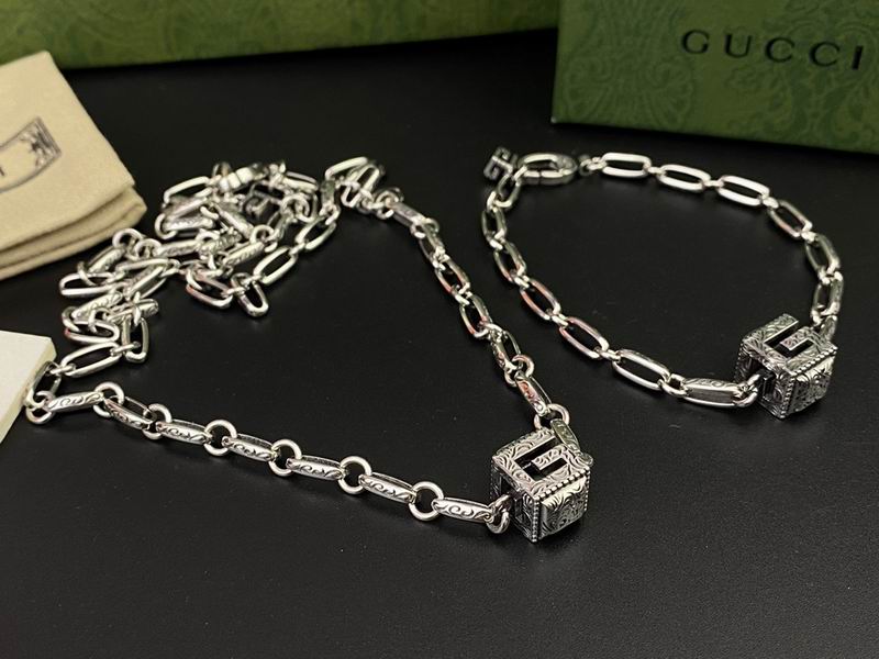 Gucci Suits 04yxs23 (4)