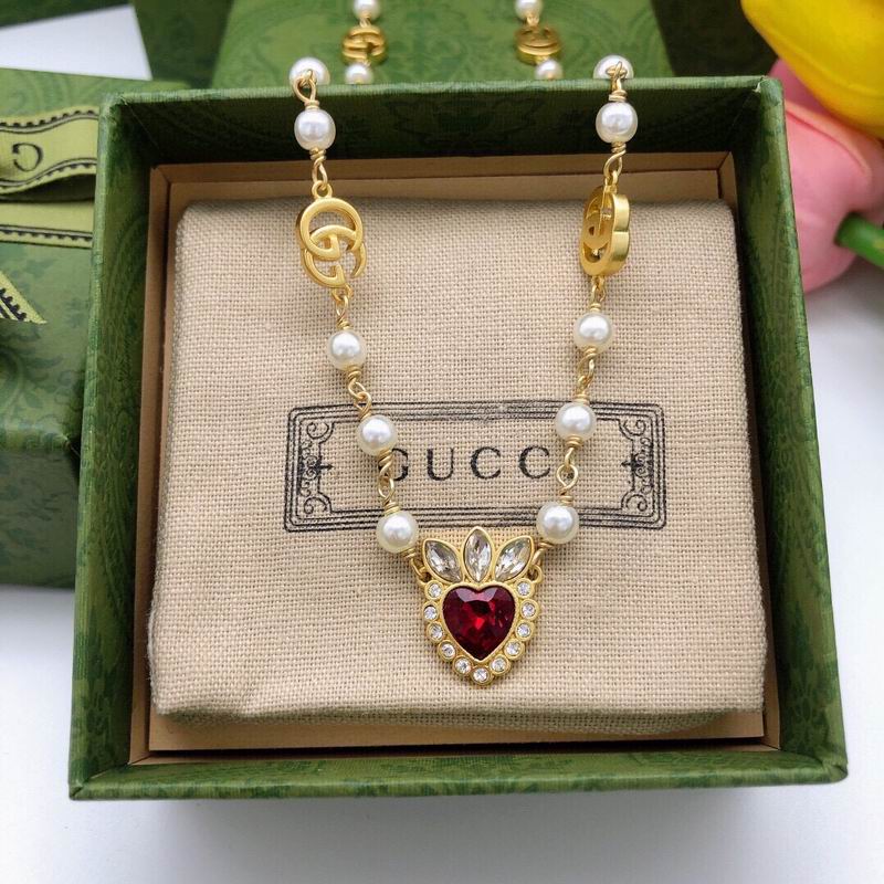 Gucci Suits 04yxs30 (3)