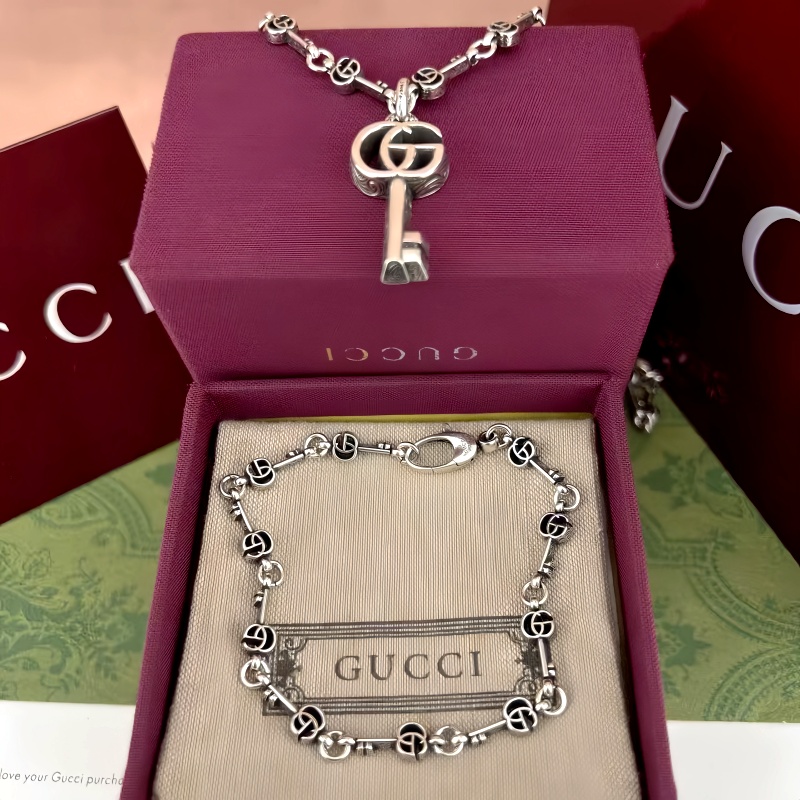 Gucci Suits 05yxs03 (2)