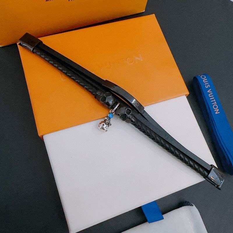 LV Bracelet  05yxs167 (3)