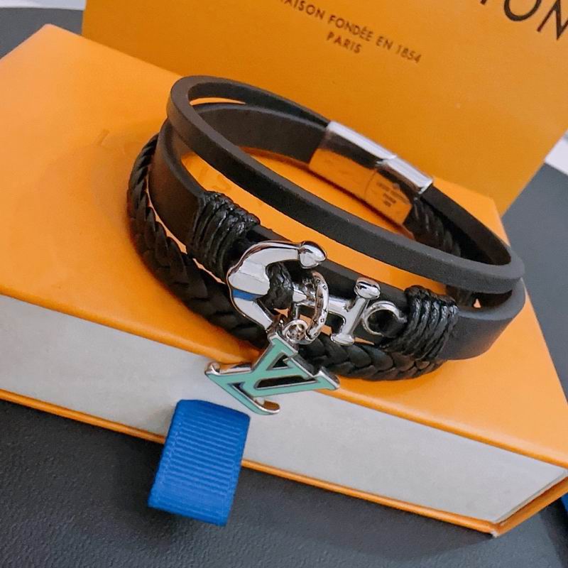 LV Bracelet  05yxs170 (3)