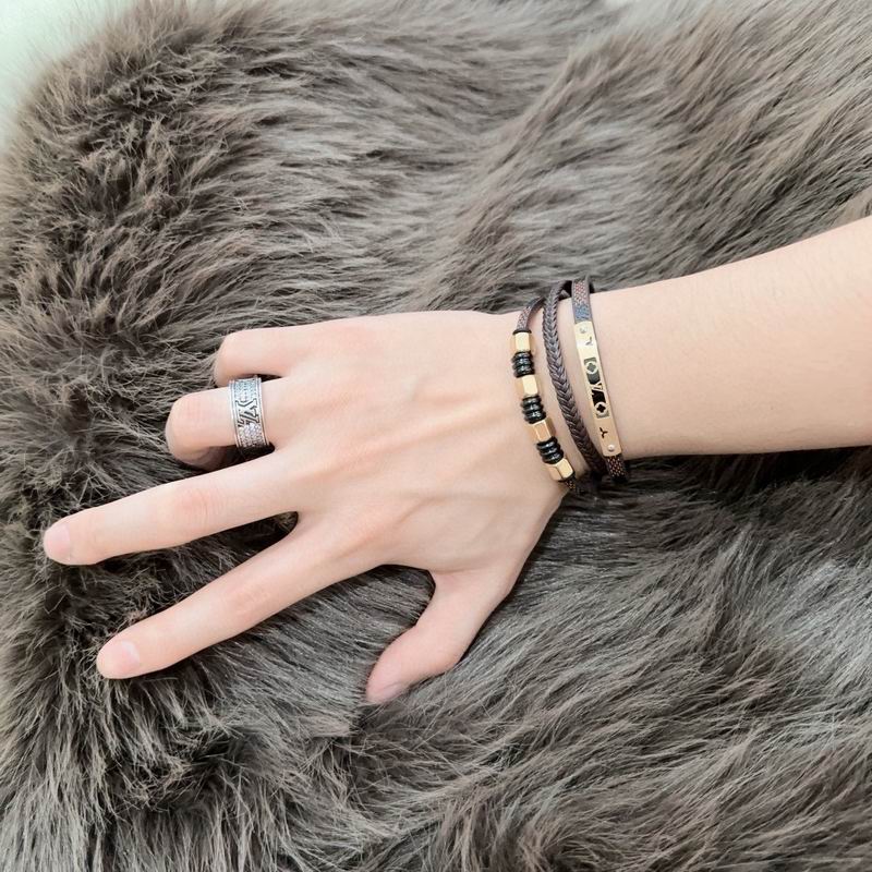 LV Bracelet  05yxs176 (7)