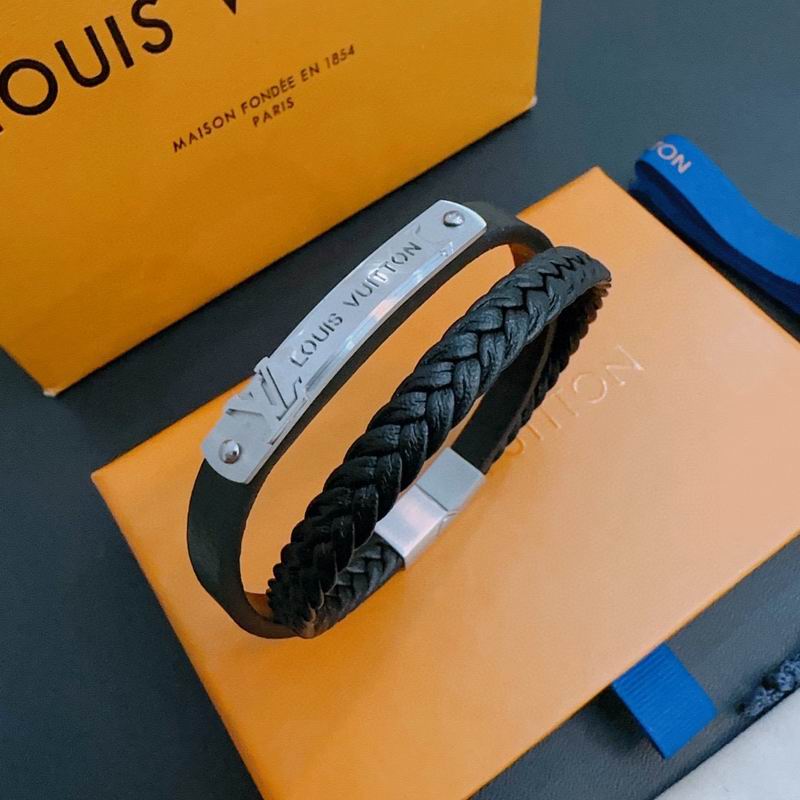 LV Bracelet  05yxs177 (1)