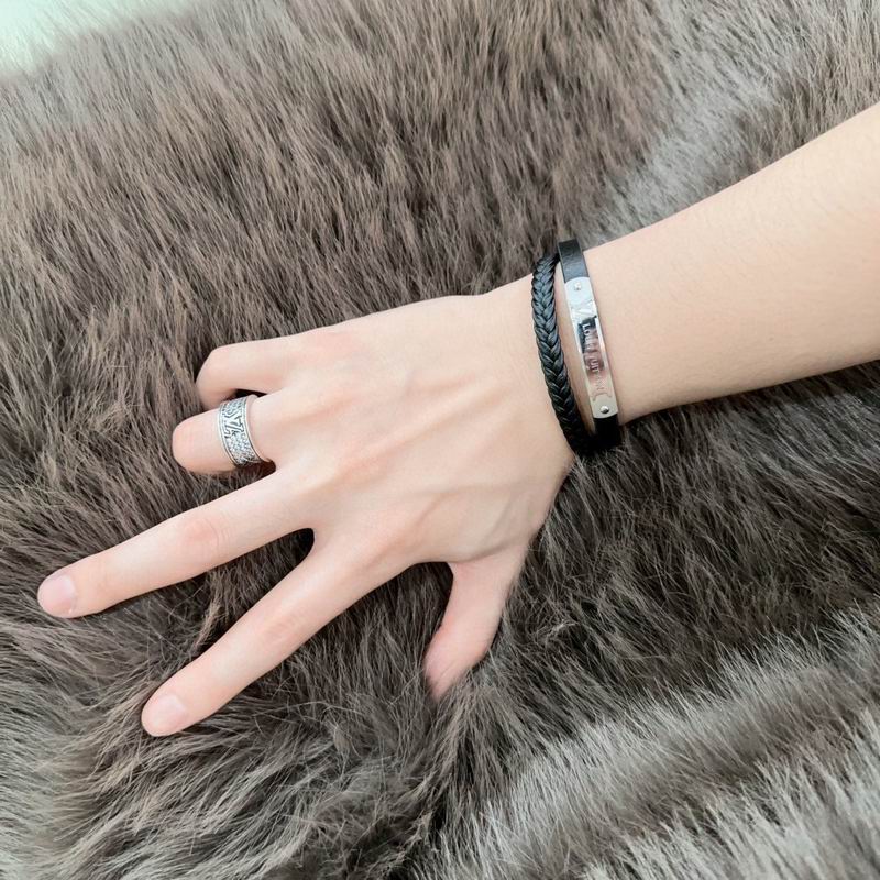 LV Bracelet  05yxs177 (7)