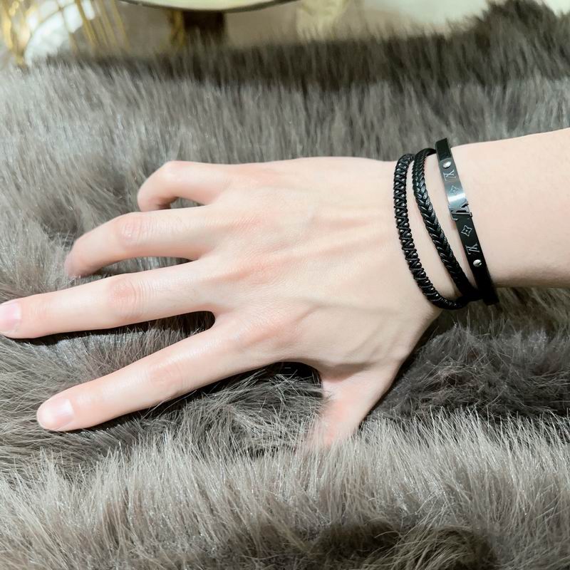 LV Bracelet  05yxs178 (25)