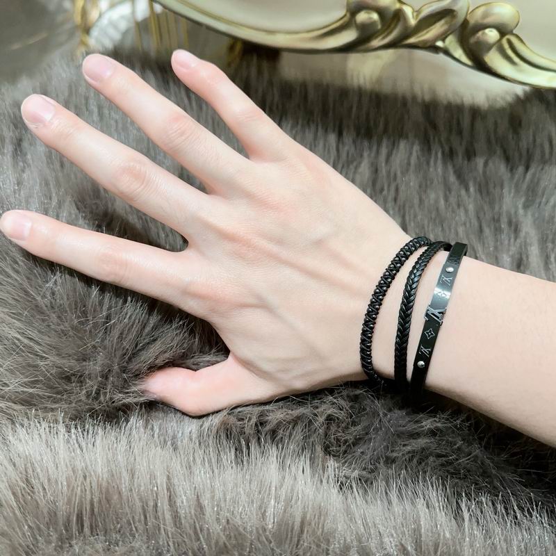 LV Bracelet  05yxs178 (27)