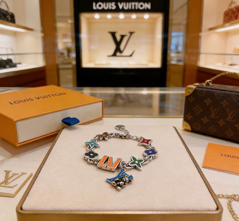 LV Bracelet  05yxs188 (9)