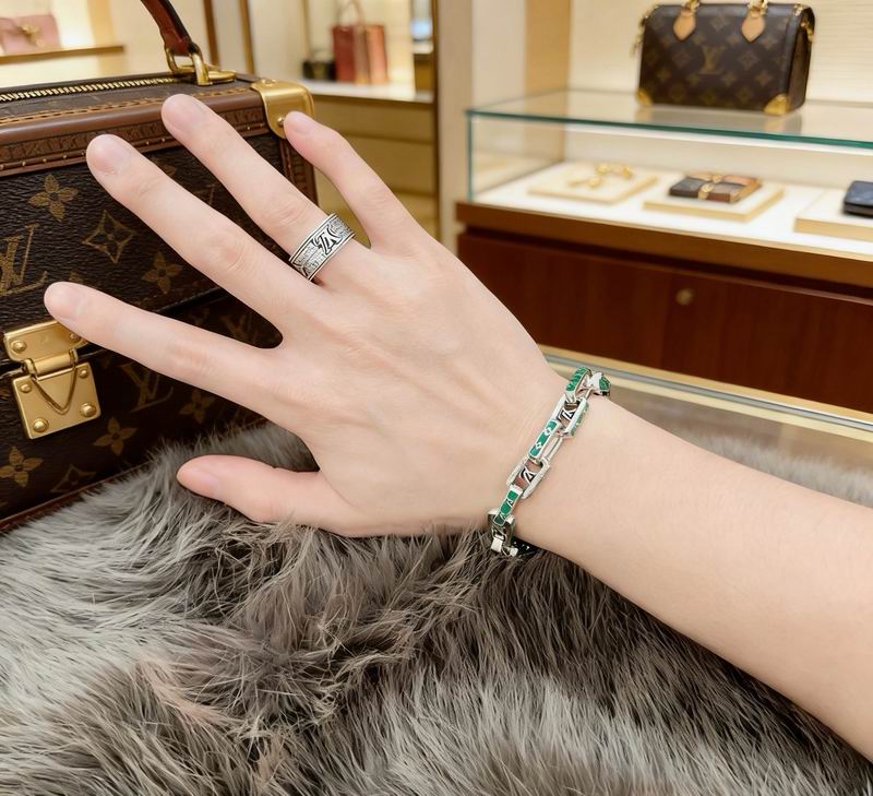 LV Bracelet  05yxs191 (9)