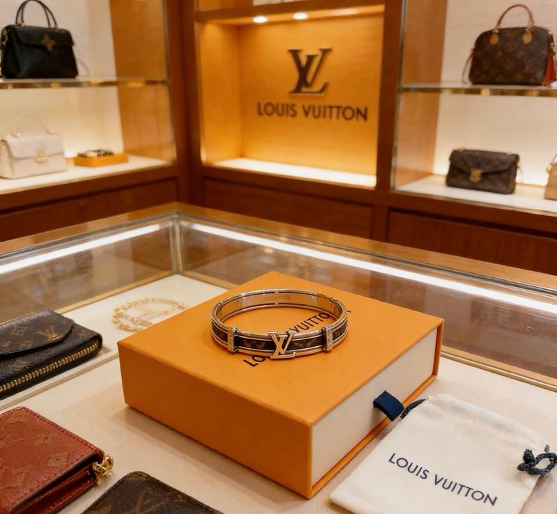 LV Bracelet  05yxs194 (4)