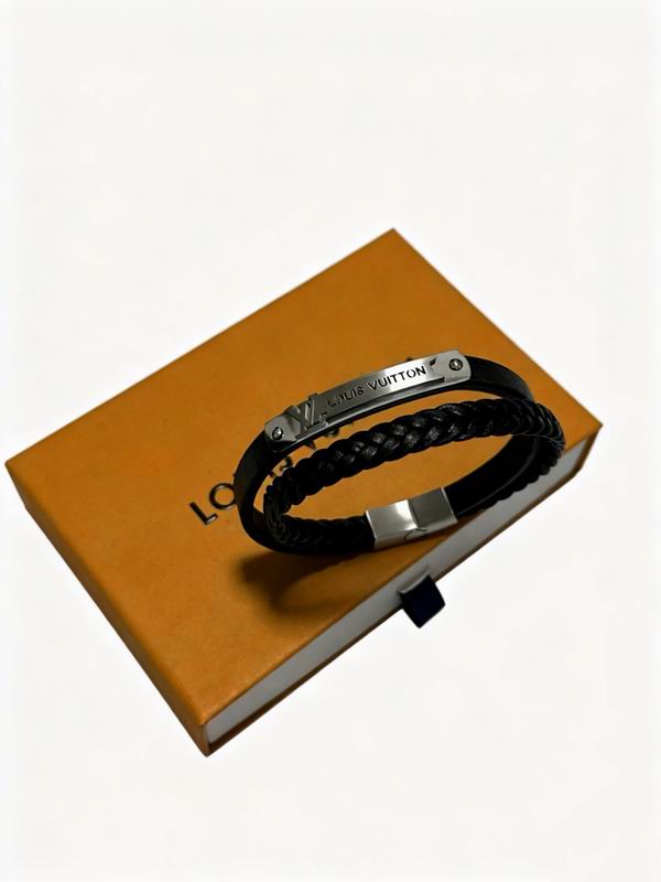 LV Bracelet  05yxs204 (1)