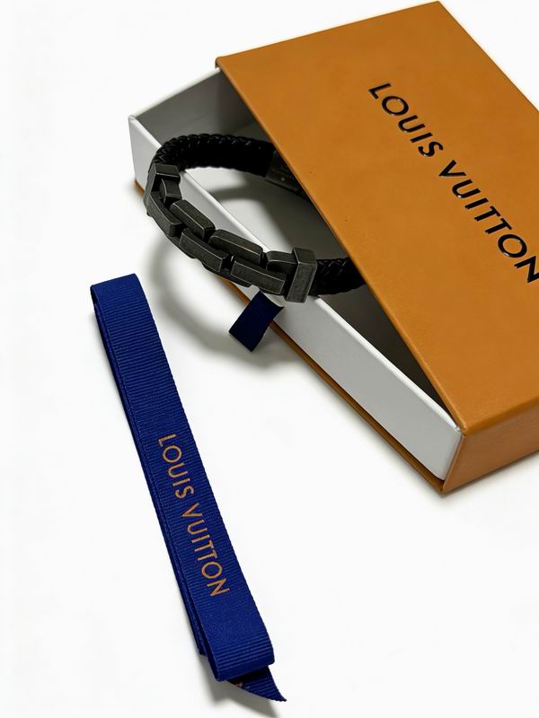 LV Bracelet  05yxs205 (2)