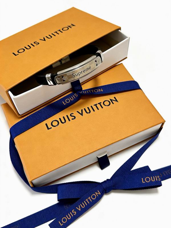 LV Bracelet  05yxs206 (3)