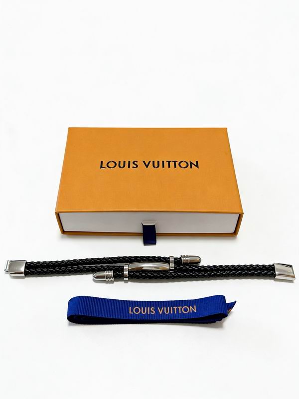 LV Bracelet  05yxs208 (1)