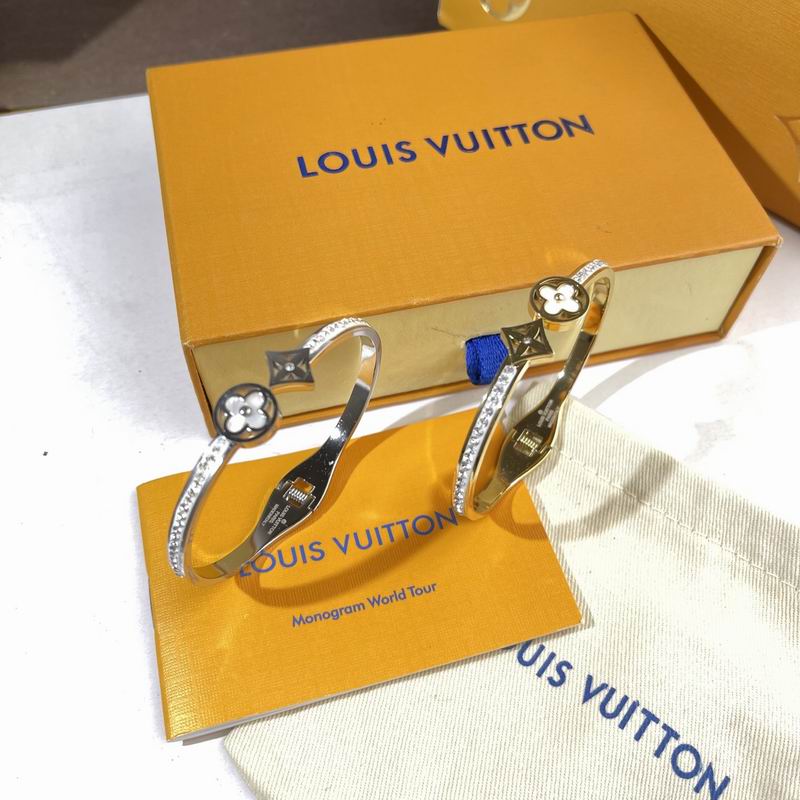 LV Bracelet  05yxs213 (1)
