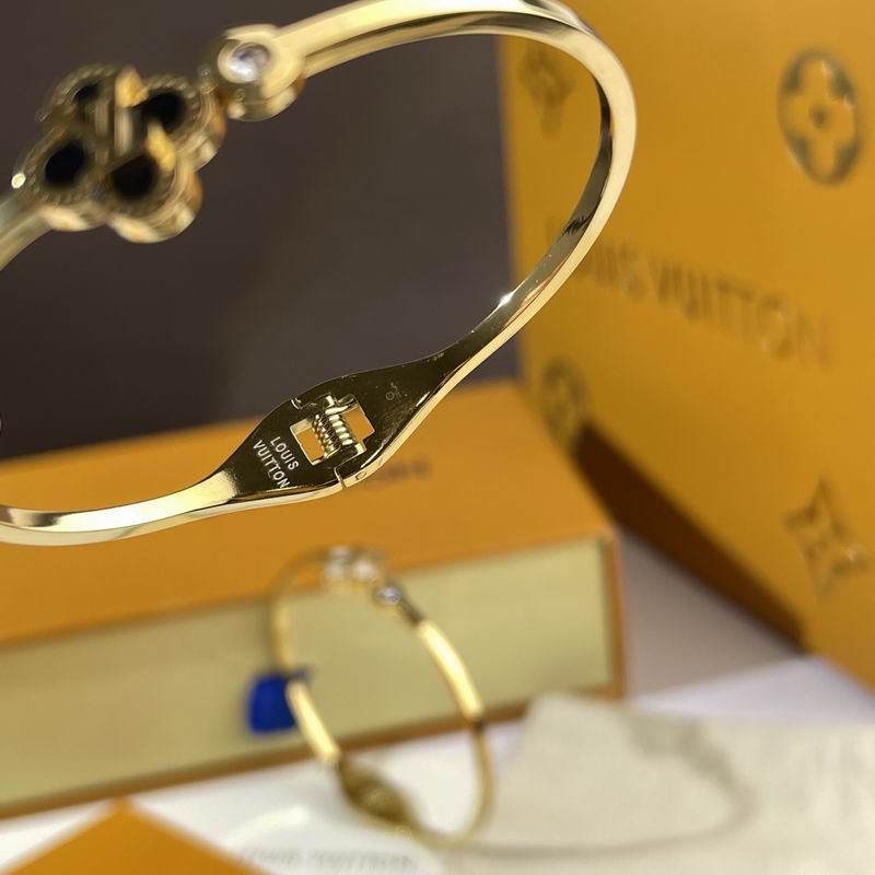 LV Bracelet  05yxs213 (10)