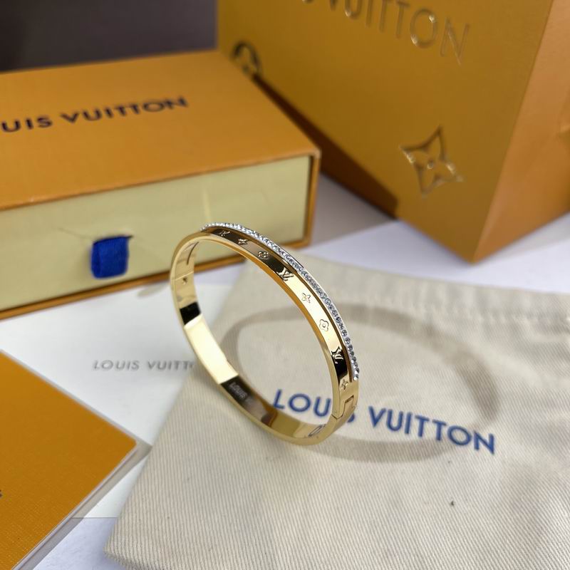 LV Bracelet  05yxs215 (3)
